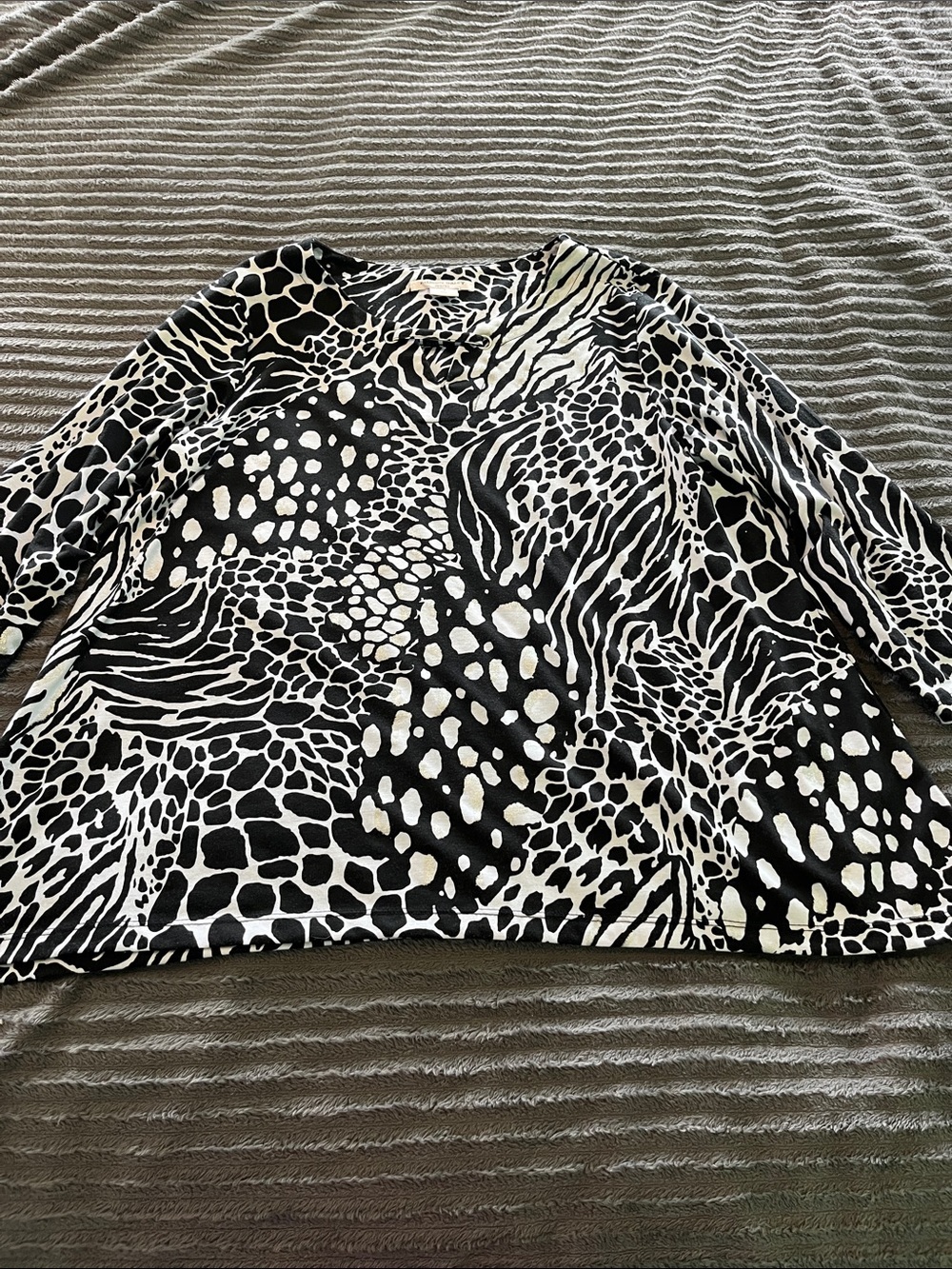 Super fun print top